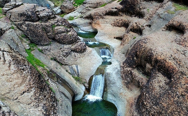 هفت حوض مخمل کوه خرم آباد