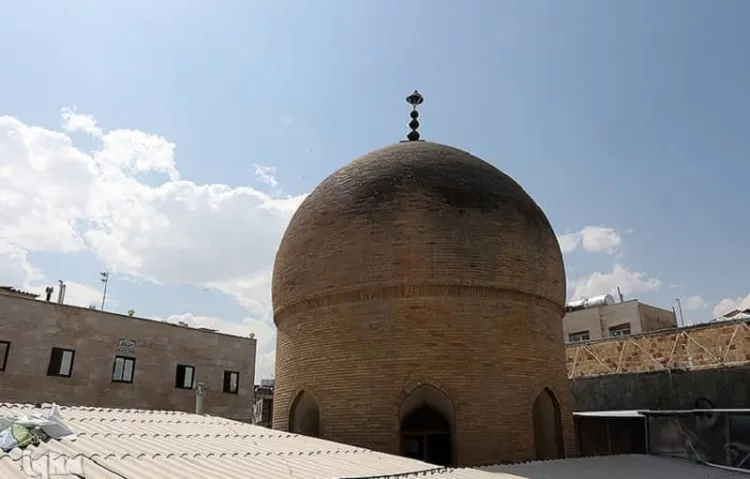 خانه تاریخی داروغه مشهد: گنجینهای از معماری و تاریخ 4 گنبد خشتی مشهد