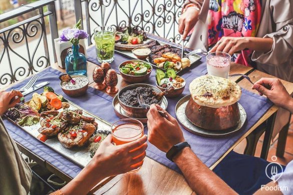 رستوران مس توران