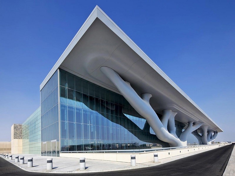 مرکز همایش‌های ملی در کورنیش دوحه قطر