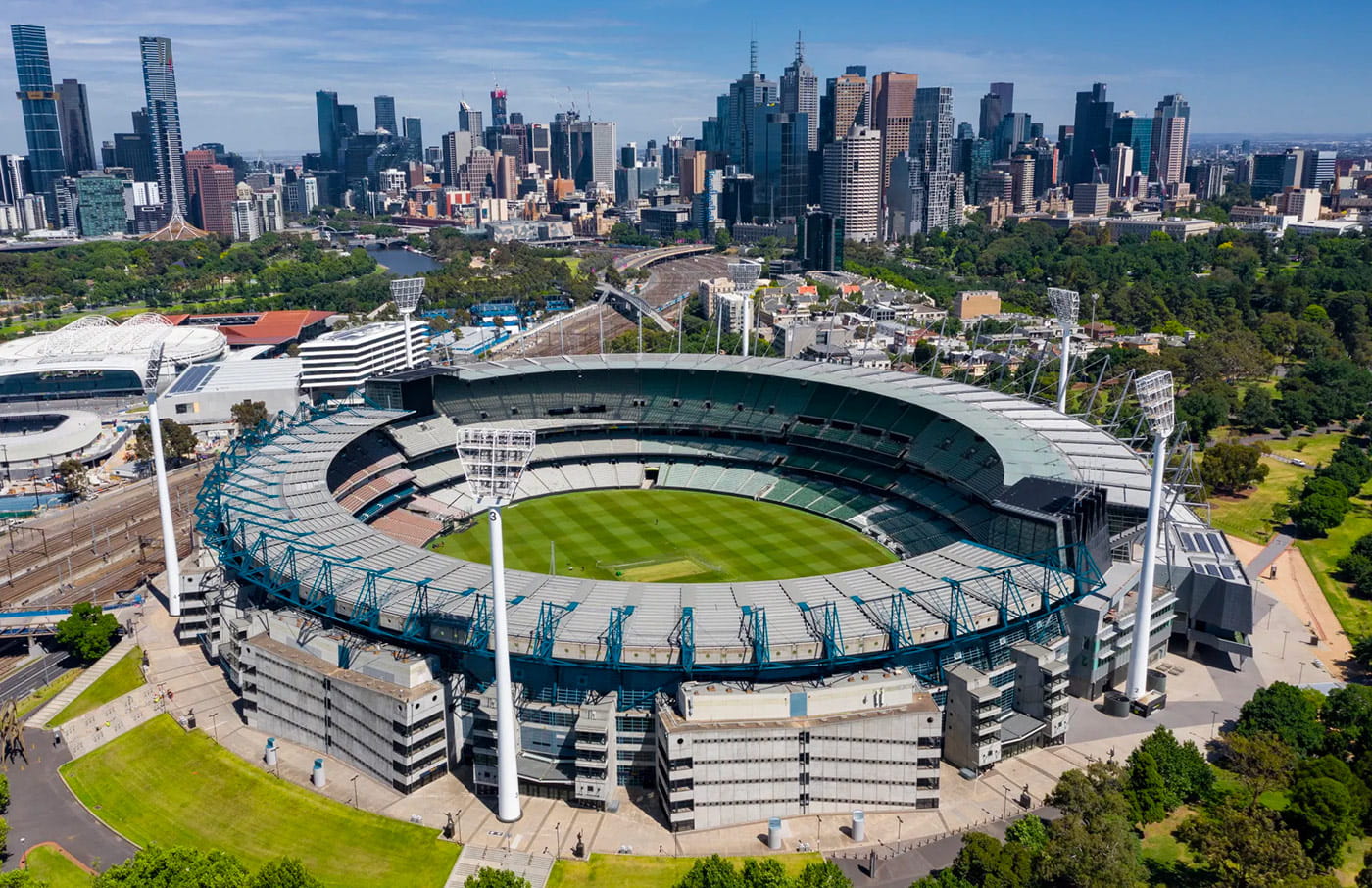 Крикет граунд. Мельбурн крикет Граунд. Мельбурн стадион крикет. Мельбурн крикет Граунд внутри. Melbourne Australia спорт.