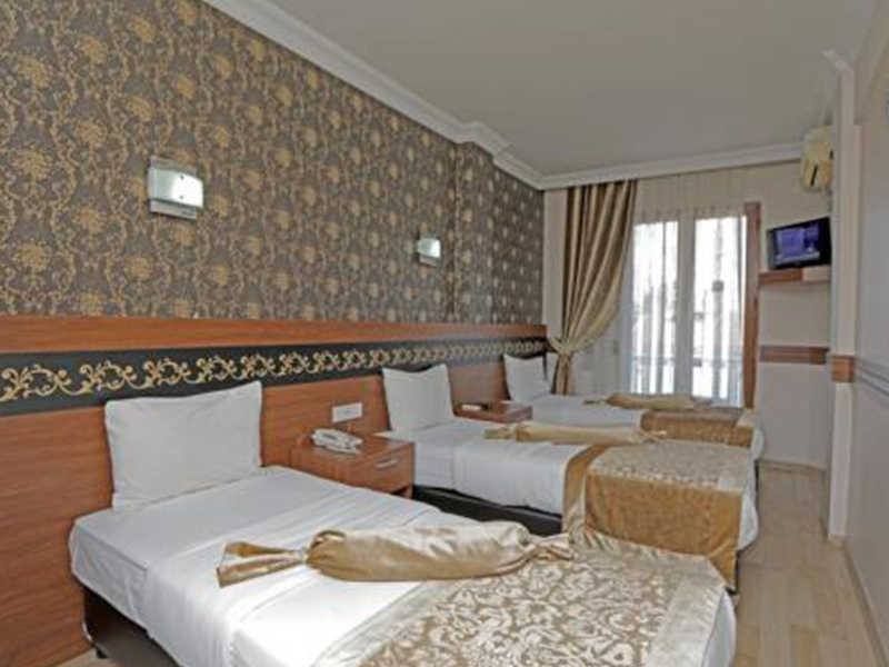 هتل تایتانیک کامفورت
