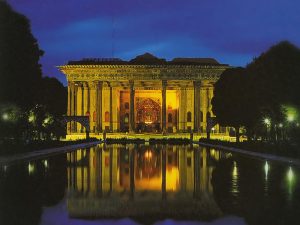 کاخ چهلستون اصفهان