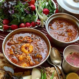 طرز تهیه اشکنه سیب زمینی و گوجه- هم اقلیم