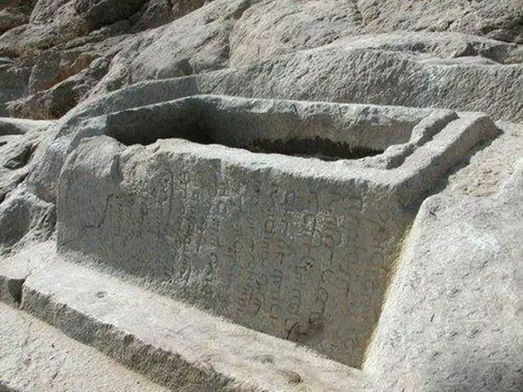 حوضچه دختر گبر: جاذبهای تاریخی در اقلید 4 نکات مهم بازدید و راهنمای سفر به حوضچه دختر گبر