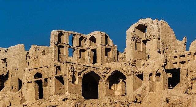 قلعه ایزدخواست: سفر به دل تاریخ، افسانهها و طبیعت 6 جاذبههای طبیعی اطراف قلعه ایزدخواست