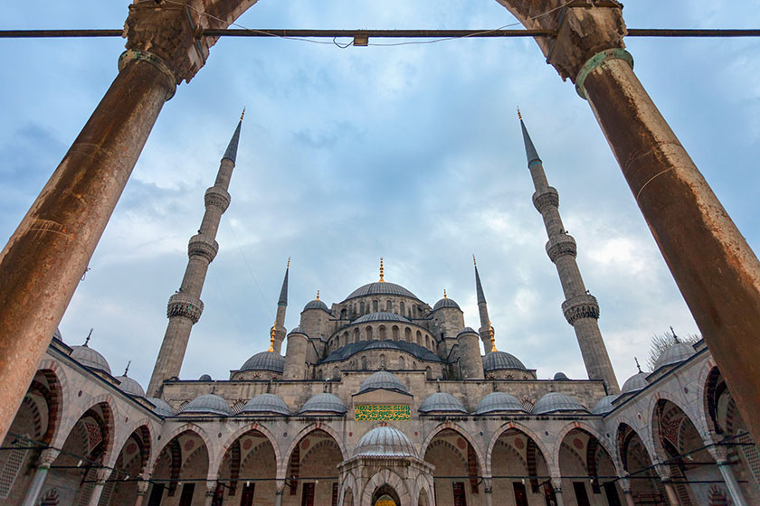 بررسی بهترین هتلهای ۵ ستاره استانبول در مناطق محبوب گردشگری 2 اقامتی لوکس در قلب تاریخی استانبول