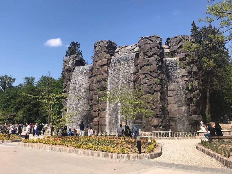 پارک جنگلی ناهار خوران گرگان | راهنمای جامع بازدید، جاذبهها و امکانات 4 آبشار مصنوعی ناهارخوران