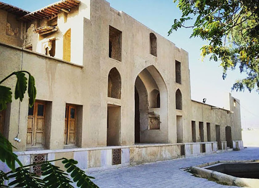 عمارت باغ نشاط لار: جواهر تاریخی در جنوب فارس 2 عمارت باغ نشاط کجاست؟