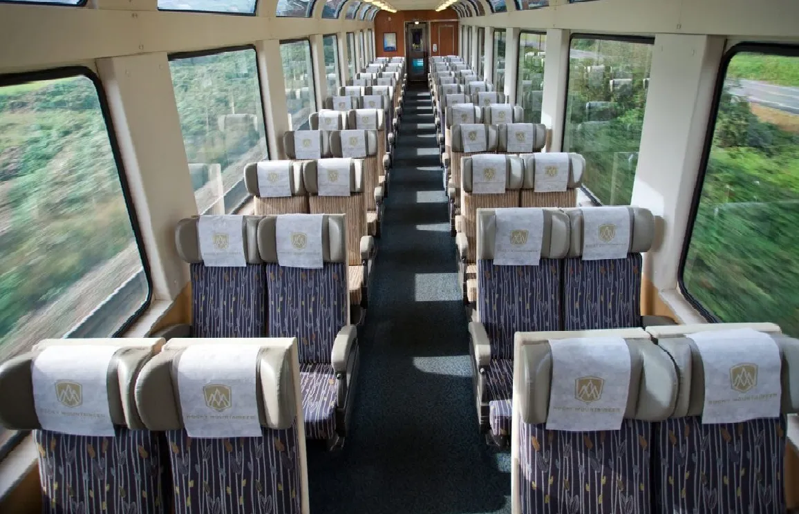 چرا بلیط قطار نایاب میشود؟ معمای ظرفیتهای پنهان و راهکار سفرمارکت برای دسترسی به تمام قطارها 3 نکات کاربردی برای خرید بلیط قطار