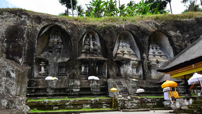 معبد باستانی پورا گونونگ کاوی