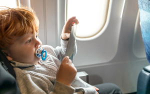 خرید بلیط هواپیما ارزان کودکان