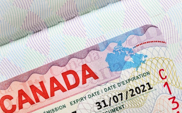 شرایط دریافت ویزای تولد فرزند کانادا برای اتباع خارجی
